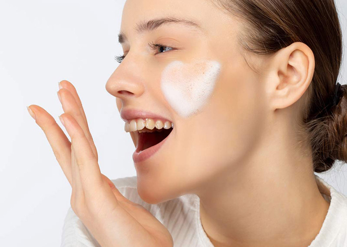 ویژگی‌ های فوم شستشوی مناسب برای پوست حساس